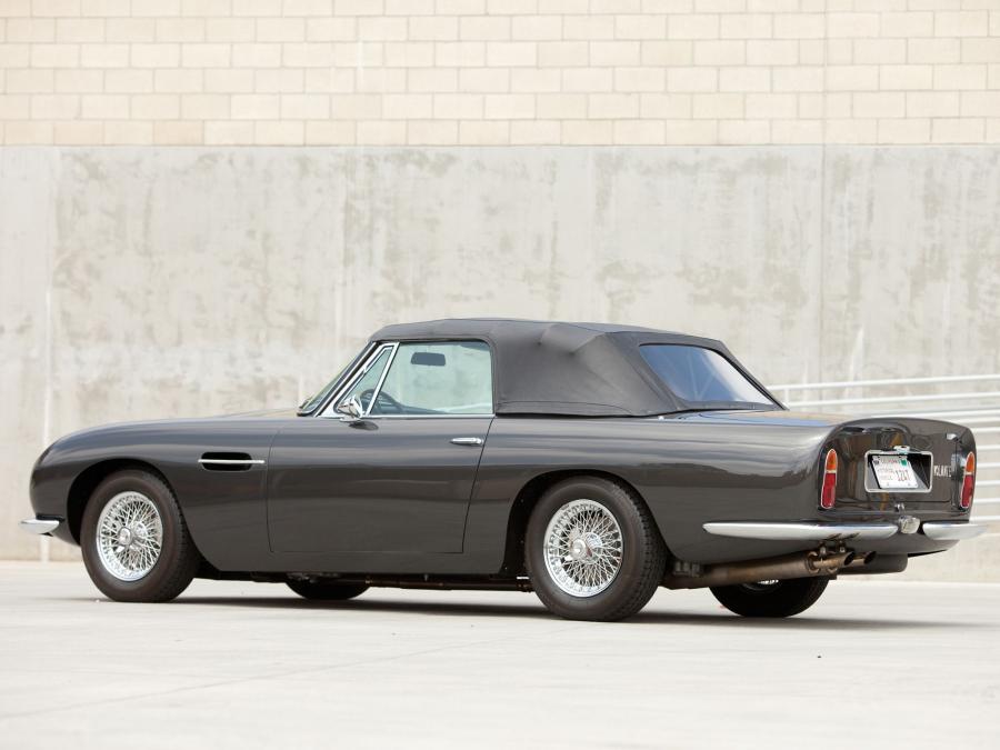  Aston Martin DB6 Volante (3635/R) 1967 года  (фото 19 из 32)